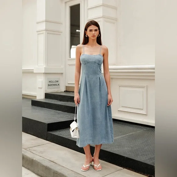 Commense Minimalist Zipper Denim Dress - Picture 3 of 16